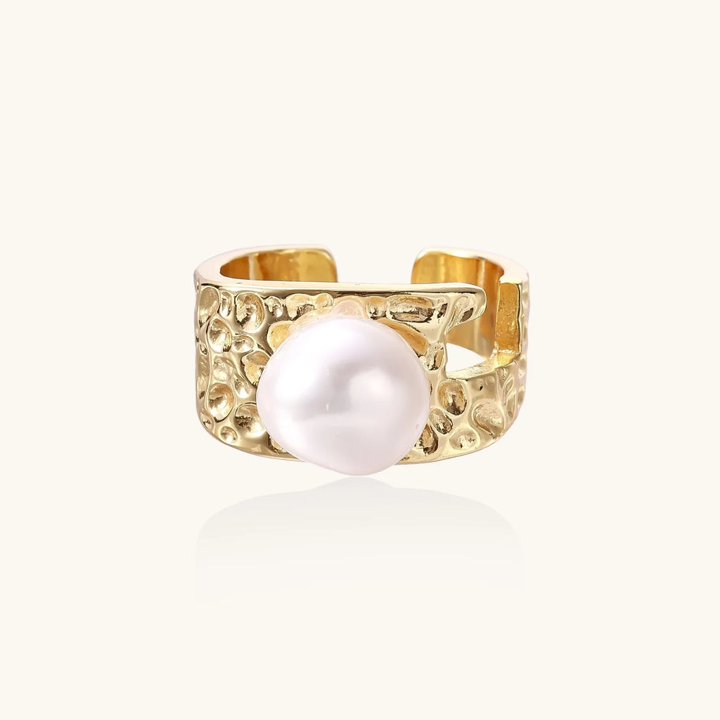Golden Tide Pearl Ring