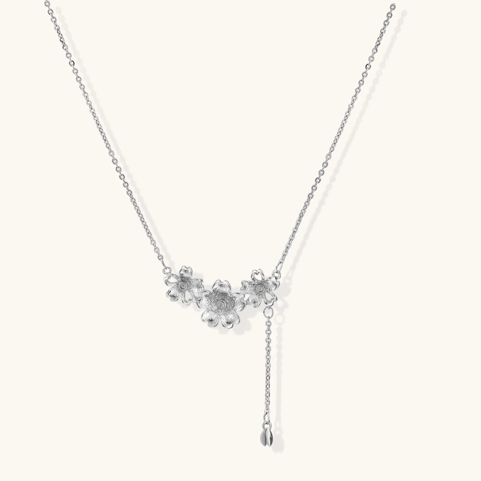Silver Bloom Lariat