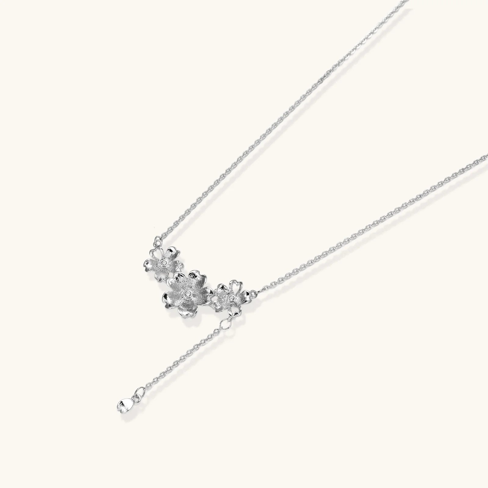 Silver Bloom Lariat
