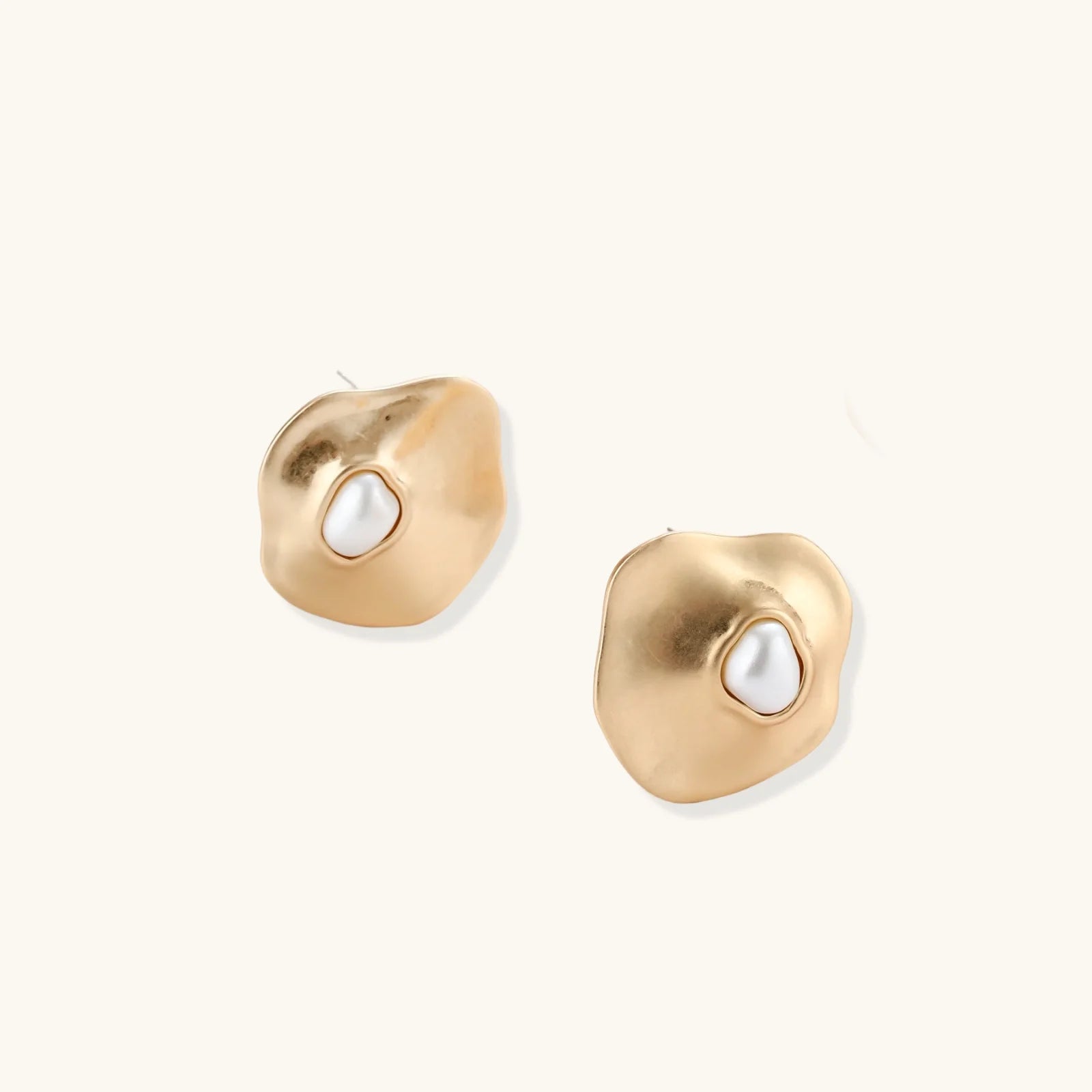 Fluid Form Pearl Studs