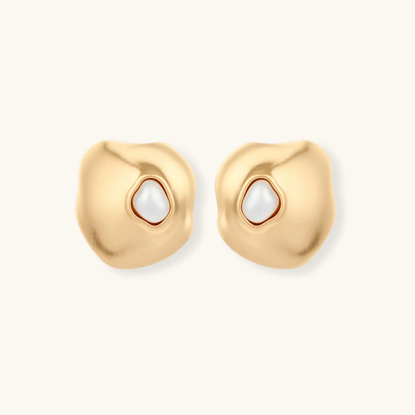 Fluid Form Pearl Studs