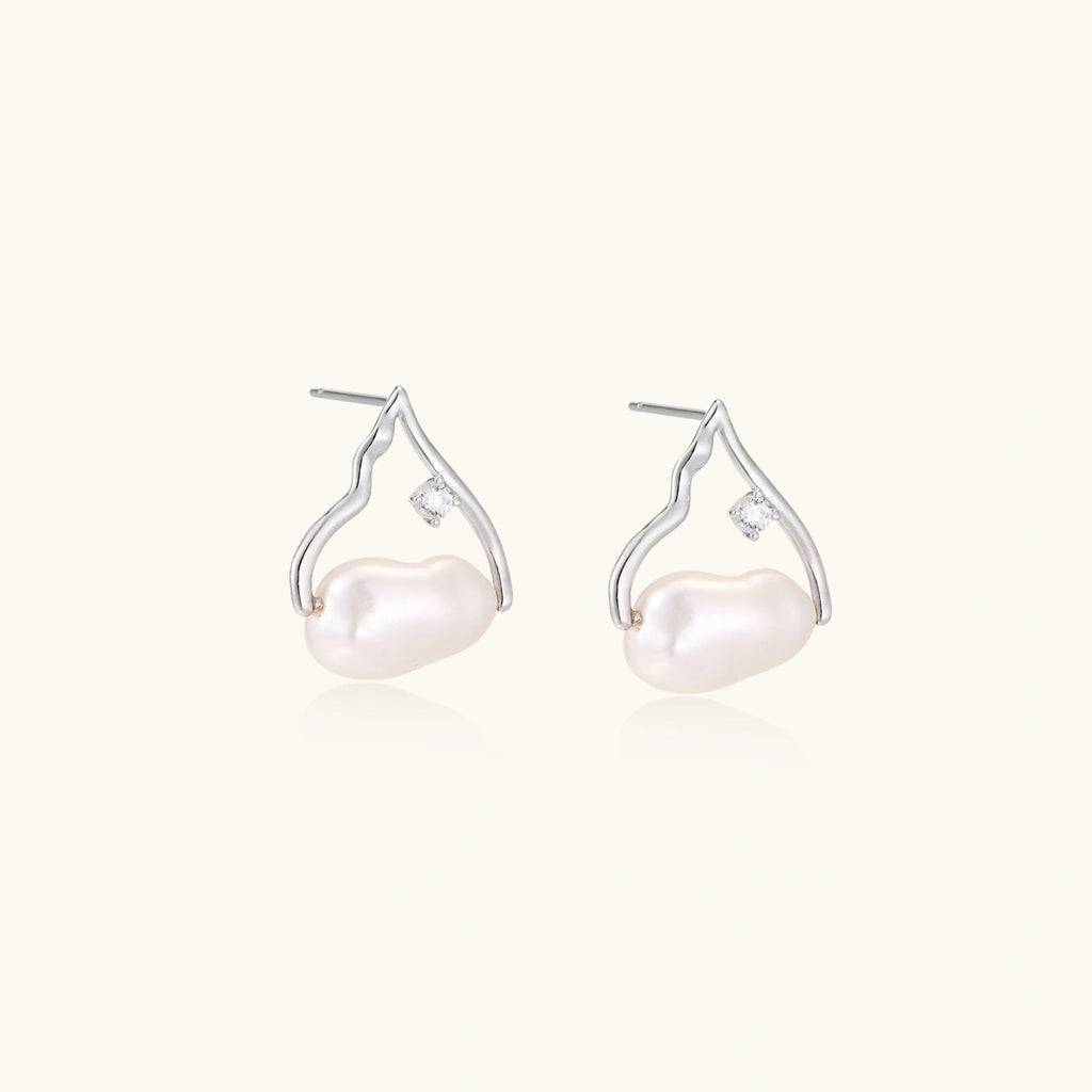 Pearl Teardrop Earrings | 3EyeJewEls